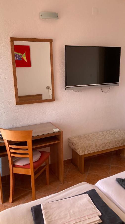 Rooms Vinka Tudor Hvar Town Exterior photo