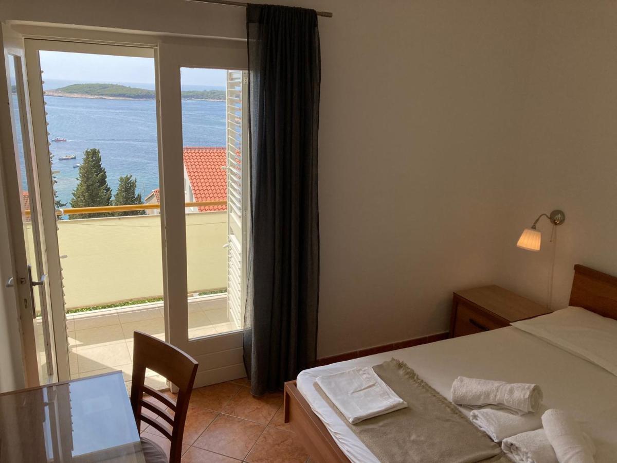 Rooms Vinka Tudor Hvar Town Exterior photo
