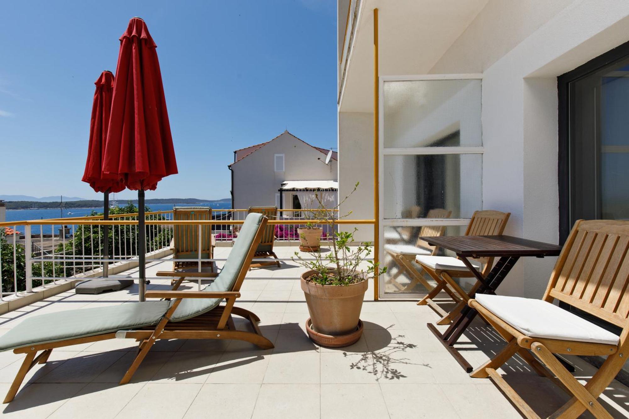 Rooms Vinka Tudor Hvar Town Exterior photo