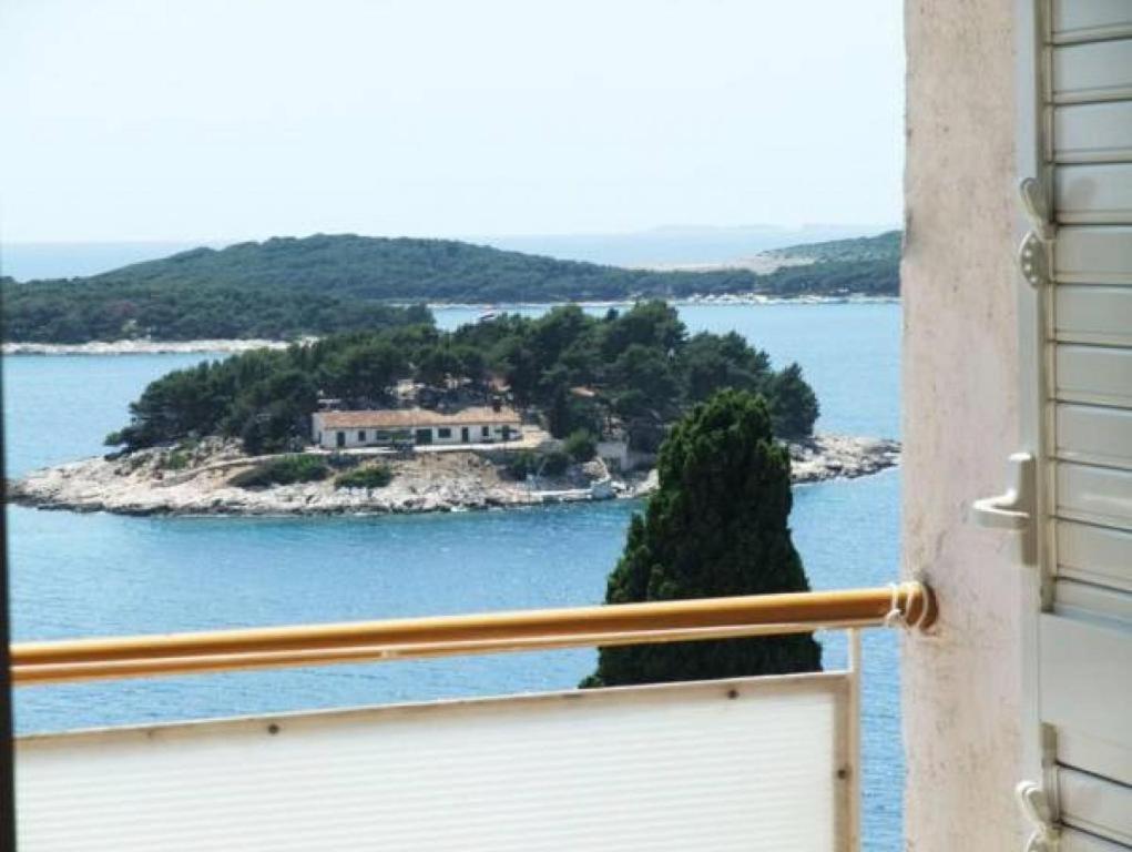 Rooms Vinka Tudor Hvar Town Exterior photo