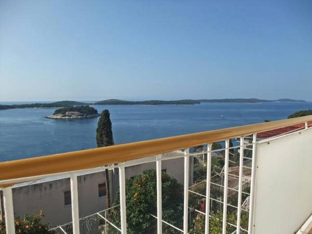 Rooms Vinka Tudor Hvar Town Exterior photo